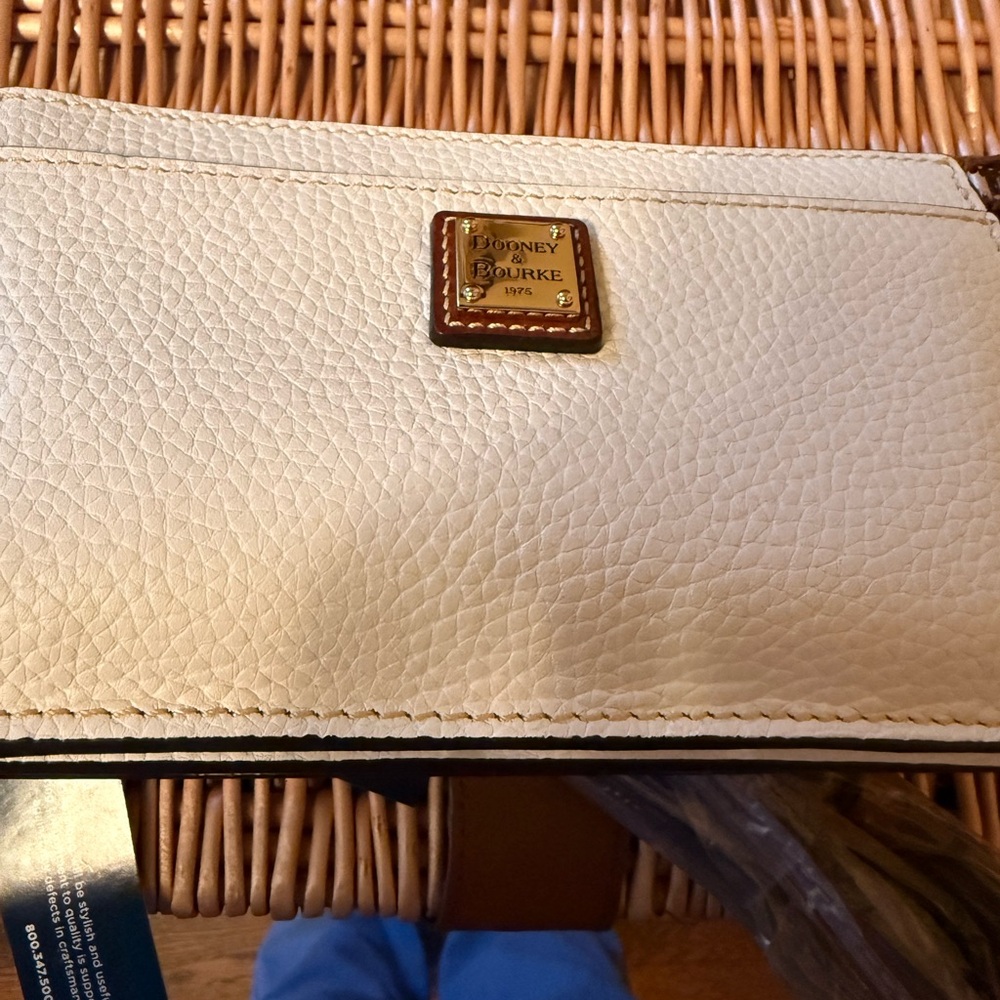 Dooney & Bourke White Leather Women's Bag